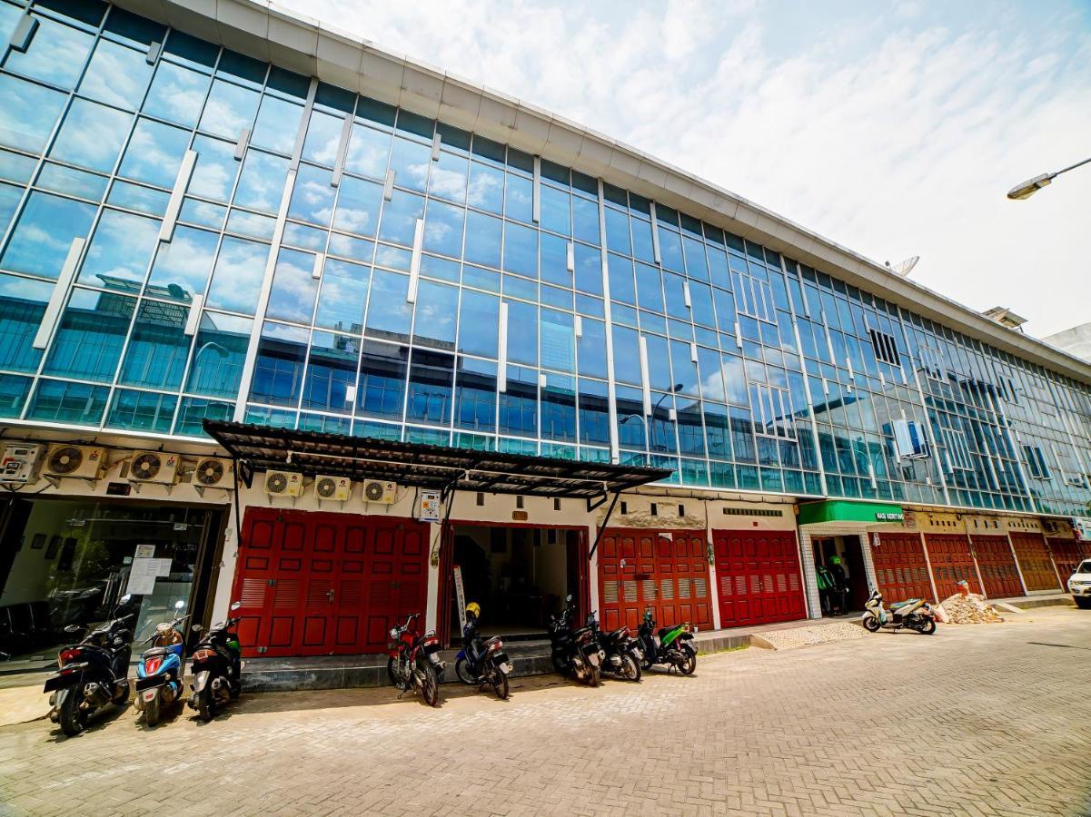 Oyo 91211 Mega Comfort Guest House Medan Buitenkant foto
